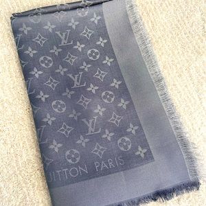 Louis Vuitton monogram shine shawl scarf grey